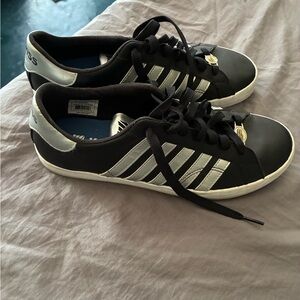 KSWISS Black and SILVER  Striped Sneakers
